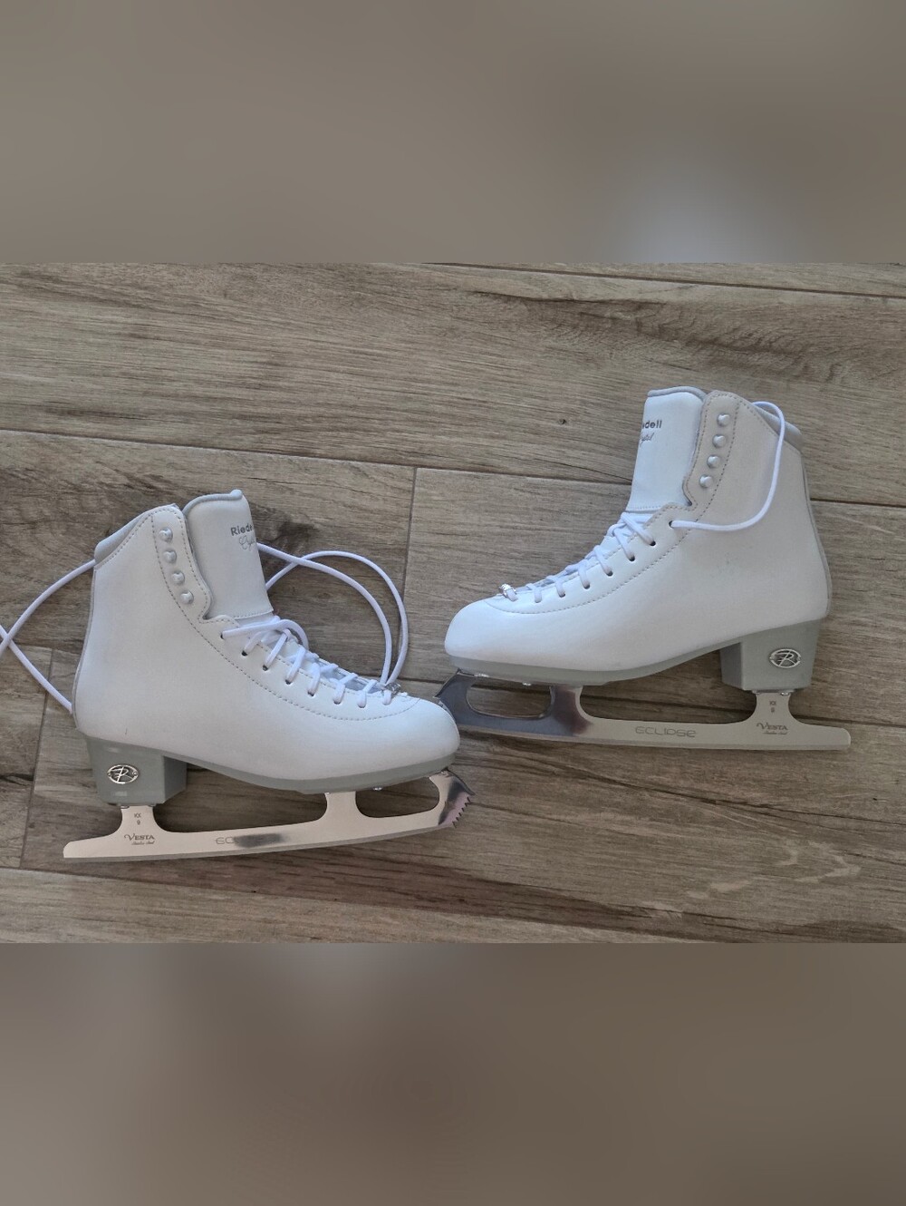 Riedell White Figure Ice Skates for Women Size 4.5